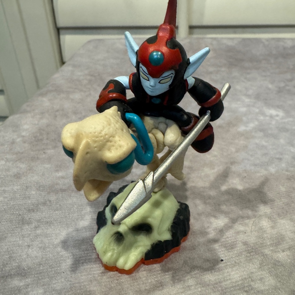 Activision  Skylander Frightrider figure‎